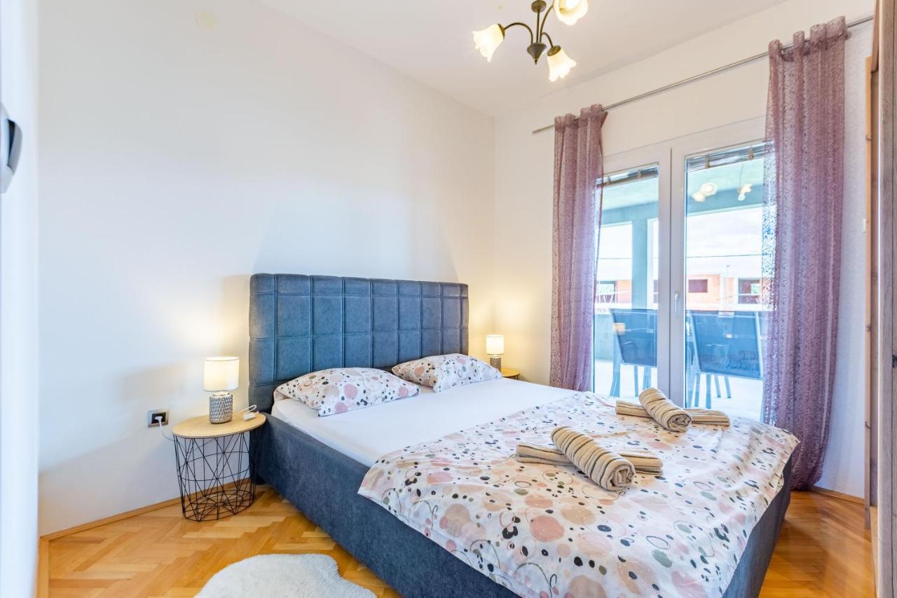 Rs Two Bedroom Apartment Sukošan المظهر الخارجي الصورة