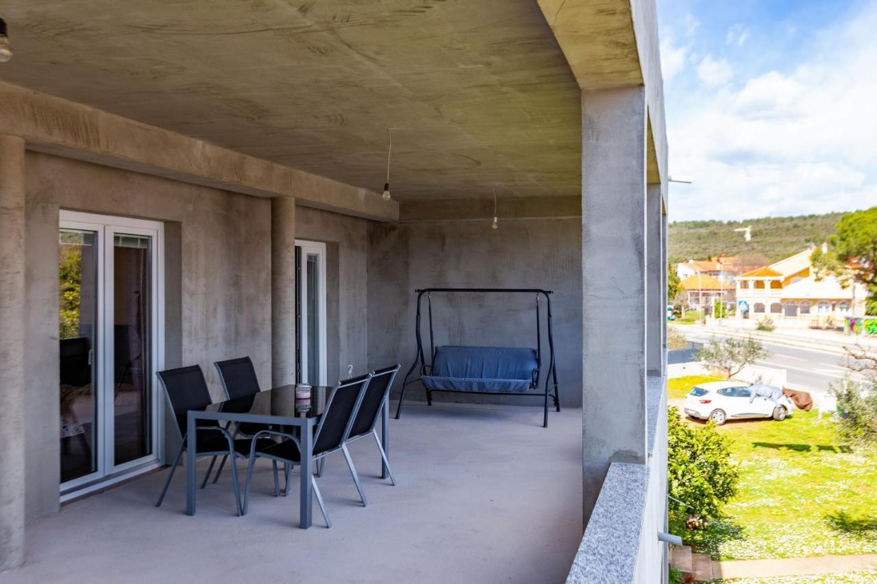 Rs Two Bedroom Apartment Sukošan المظهر الخارجي الصورة